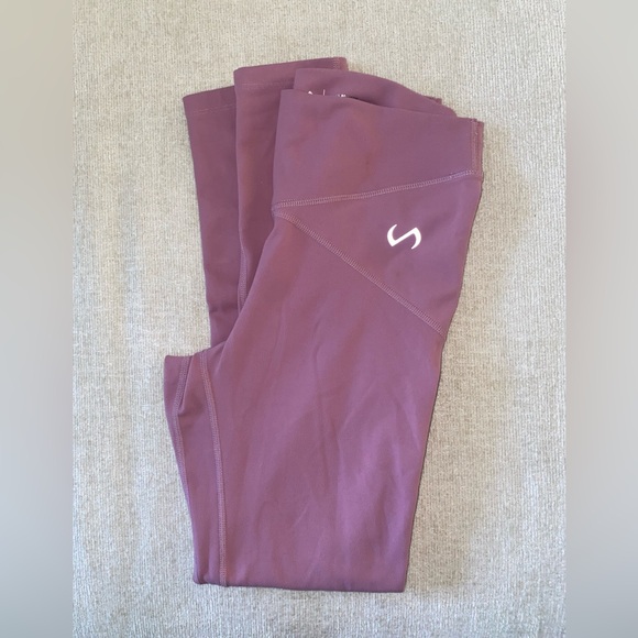 TLF Apparel High Waisted Soft Leggings Pink Medium - Picture 1 of 4